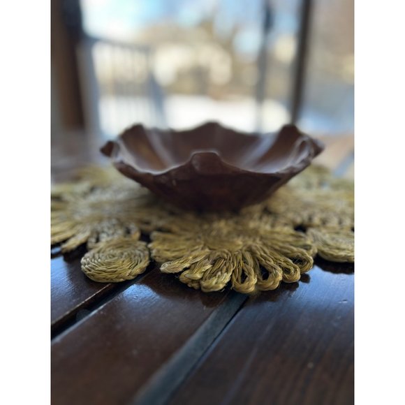 Vintage Hand Carved Wood Bowl Trinket Dish Floral Shape - Picture 2 of 3